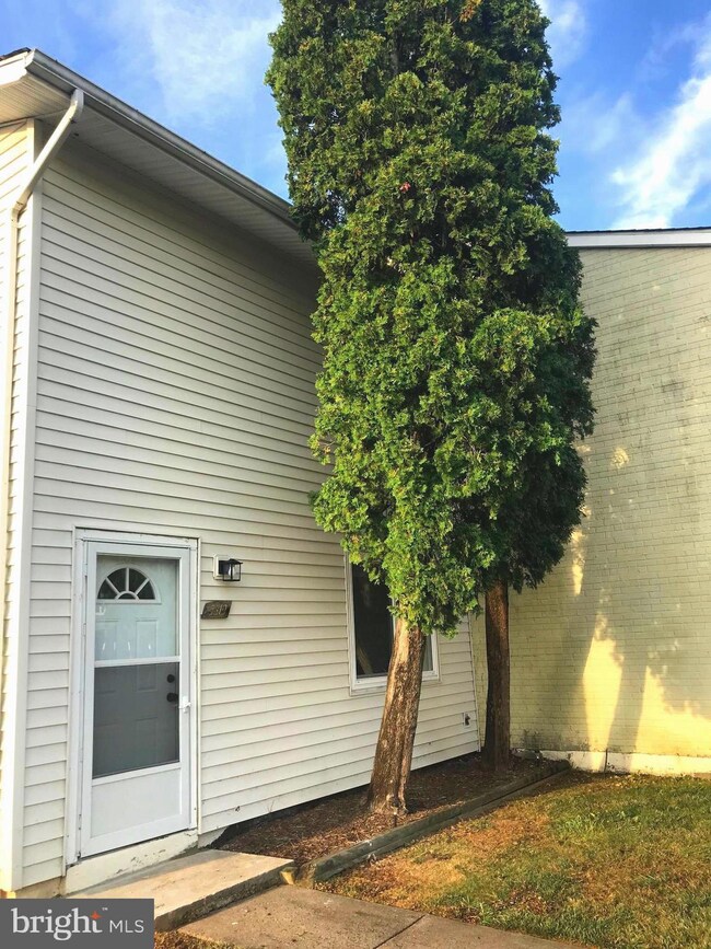 9310 Tarra Ln unit 104, Manassas, VA 20110 - photo 4