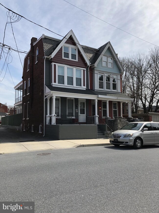 123 N 2nd St, Columbia, PA 17512 - photo 3