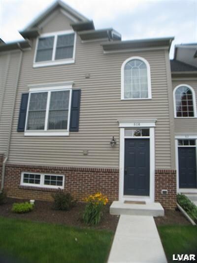 808 Walnut St, Emmaus, PA 18049 - photo 2