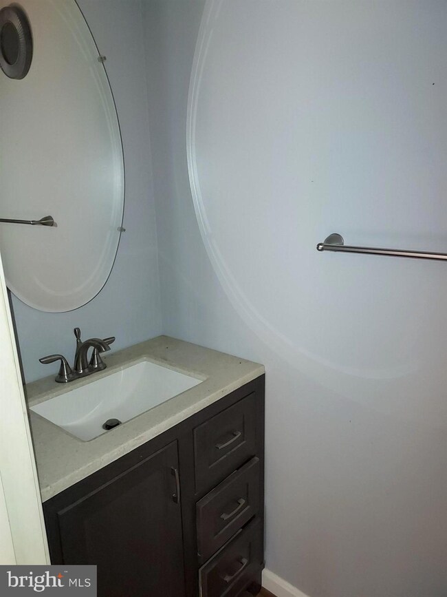 21 Greenbriar Way, Middle River, MD 21220 - photo 4