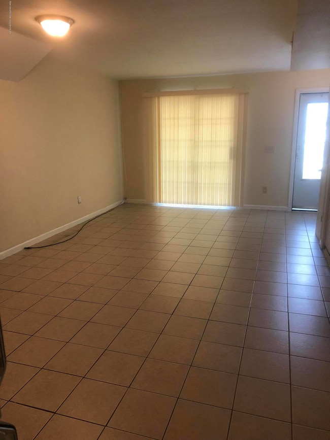 41A Country Dr E, Staten Island, NY 10314 - photo 3