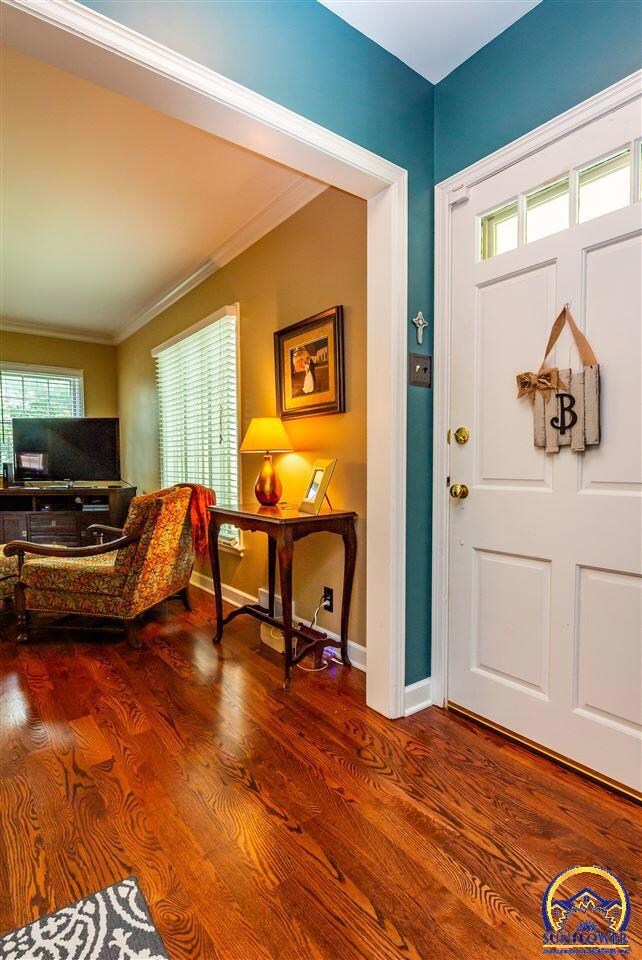 1947 SW Bowman Ct, Topeka, KS 66604 - photo 7