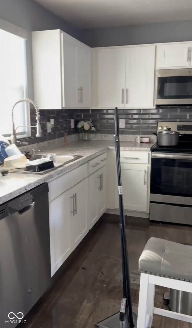 13841 N Cardonia Dr, Camby, IN 46113 - photo 5