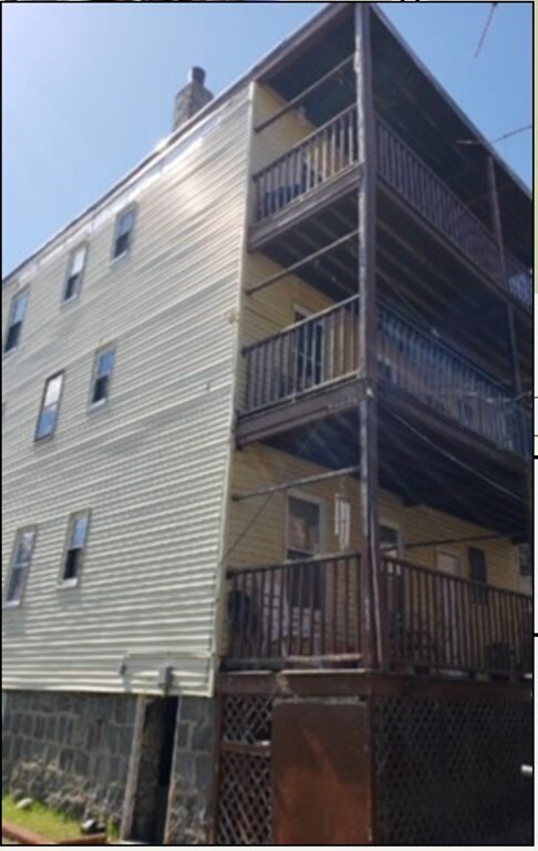 8 Fowler St, Dorchester, MA 02121 - photo 3