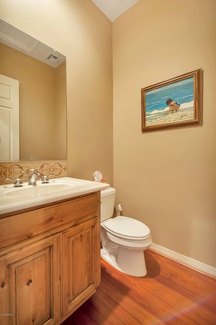 POWDER ROOM