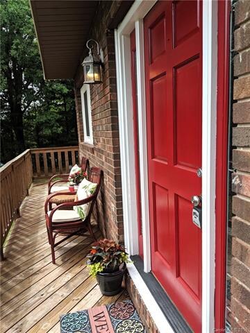 372 Blythewood Dr, Hendersonville, NC 28792 - photo 3