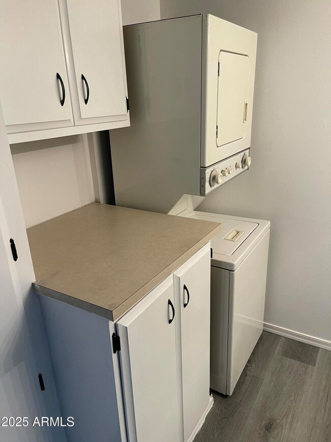 8841 N 8th St unit 209, Phoenix, AZ 85020 - photo 6