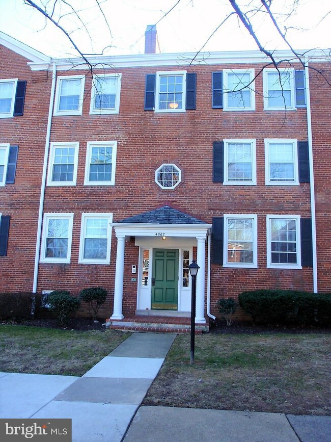 4862 28th St S unit A2, Arlington, VA 22206 - photo 6