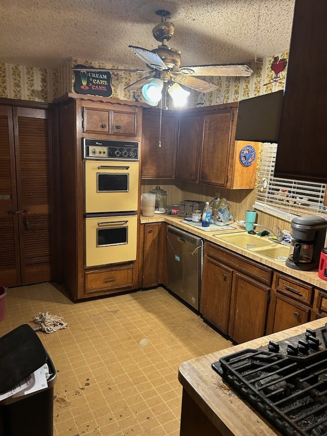 1710 Indian Shores Rd, Crosby, TX 77532 - photo 4