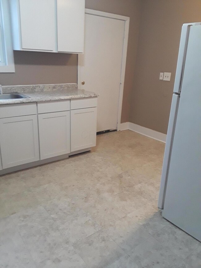 1273 N 6th St, Columbus, OH 43201 - photo 4