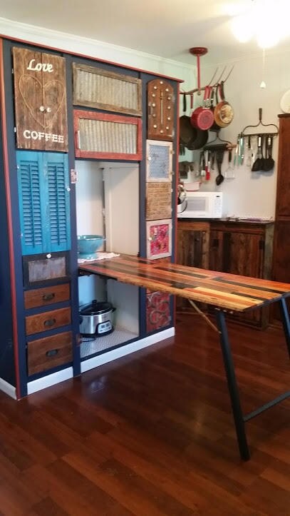 CUSTOM TABLE