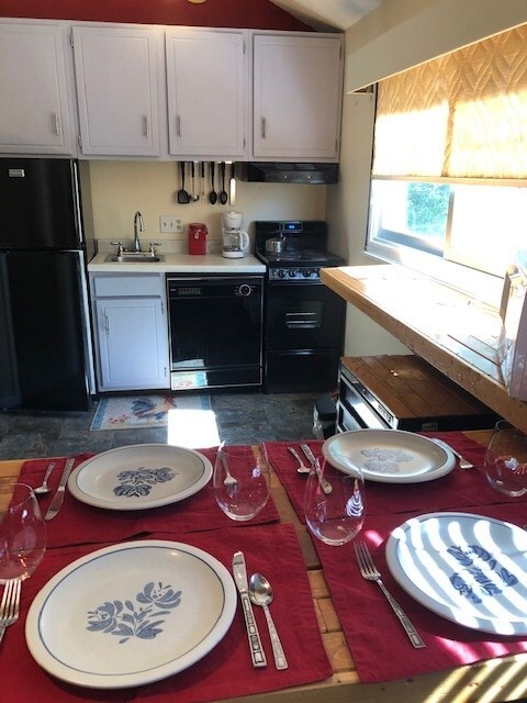 27 Condo Rd unit 2, Campton, NH 03223 - photo 6