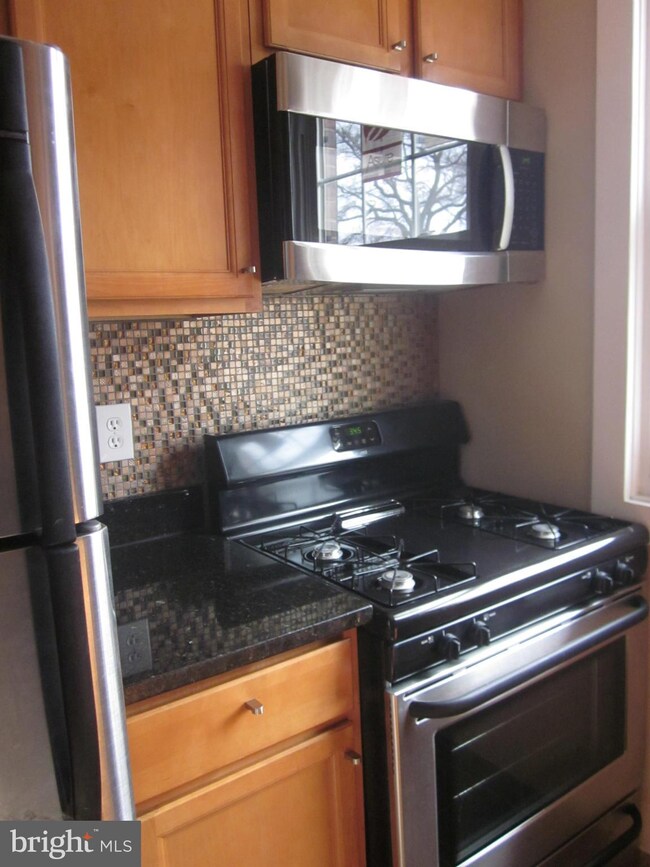 4324 2nd Rd N unit 43244, Arlington, VA 22203 - photo 4