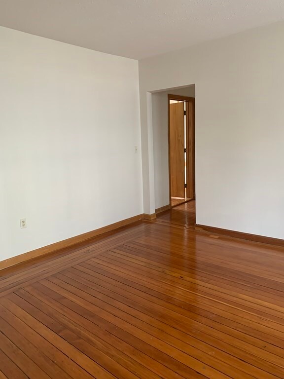 182 Sherman St unit 1, Cambridge, MA 02140 - photo 4