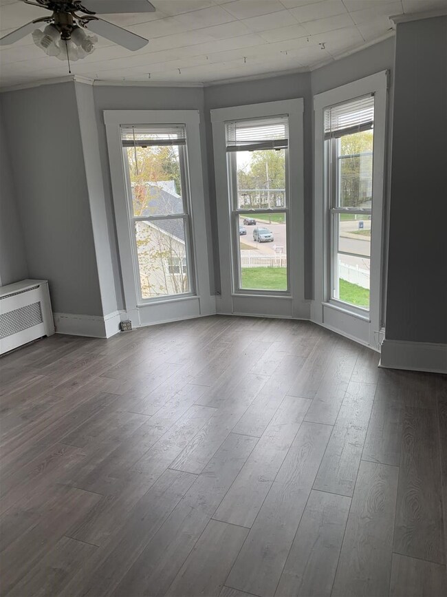 59 Manchester St, Nashua, NH 03064 - photo 3