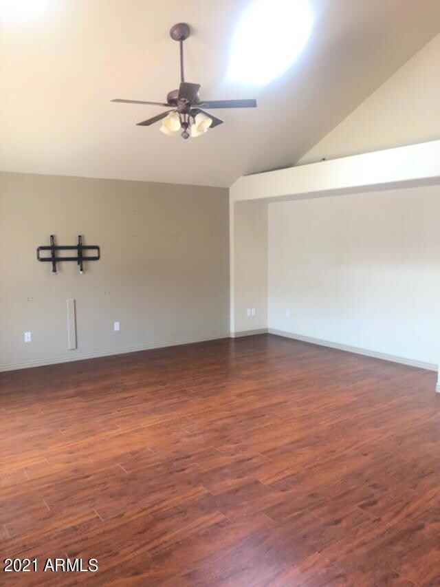 5077 HIDALGO GREAT ROOM