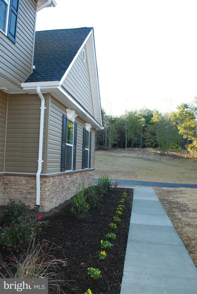 7236 Jockey Ct, Hughesville, MD 20637 - photo 4