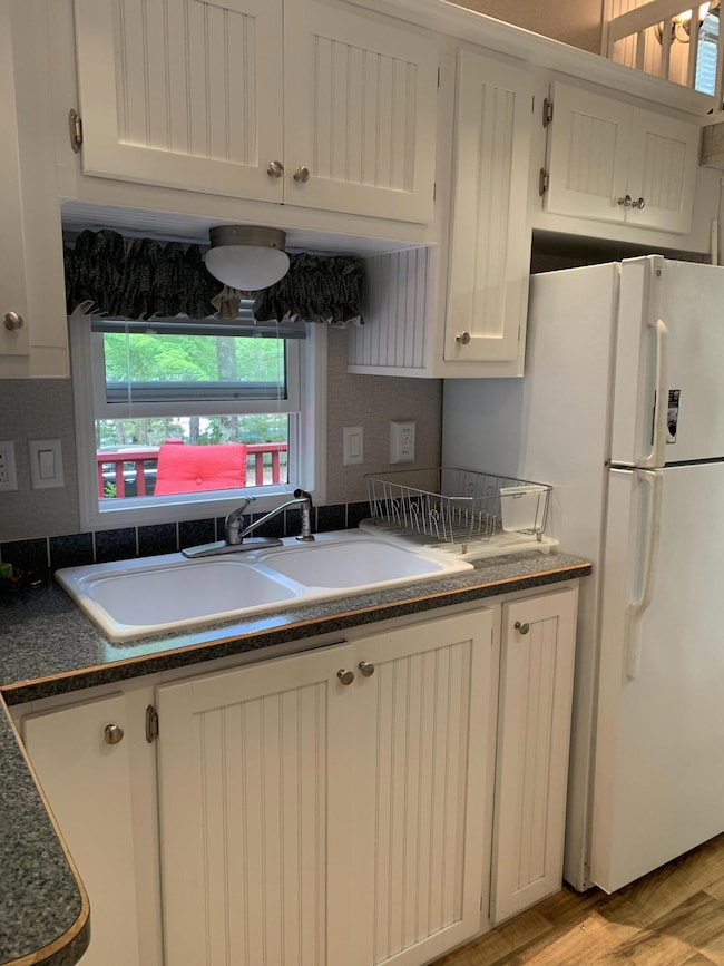 Kitchen Right Side