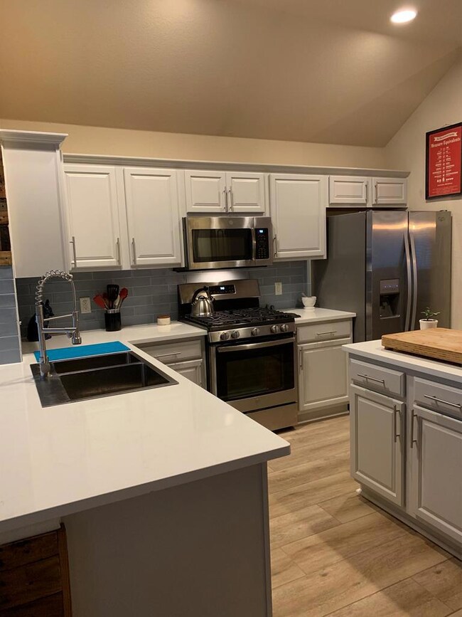 218 Silo St, San Marcos, TX 78666 - photo 6