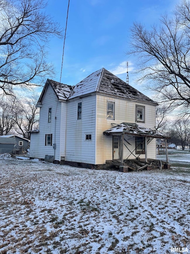 200 N Anson St, Middletown, IL 62666 - photo 2