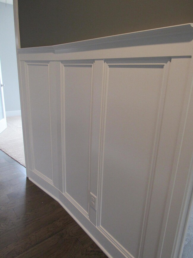 Custom trimmed entry
