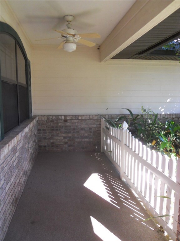 ROCKING CHAIR PORCH