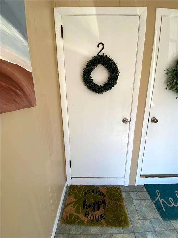 6 Tyler St unit 2, Newport, RI 02840 - photo 3