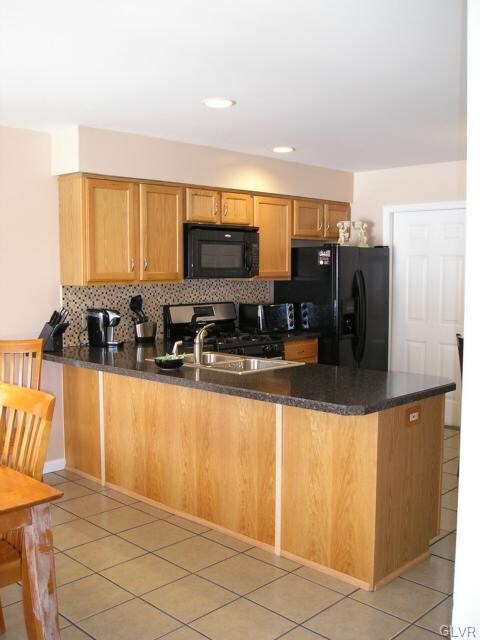 Newer Appliances, Tile Floor & Backsplash