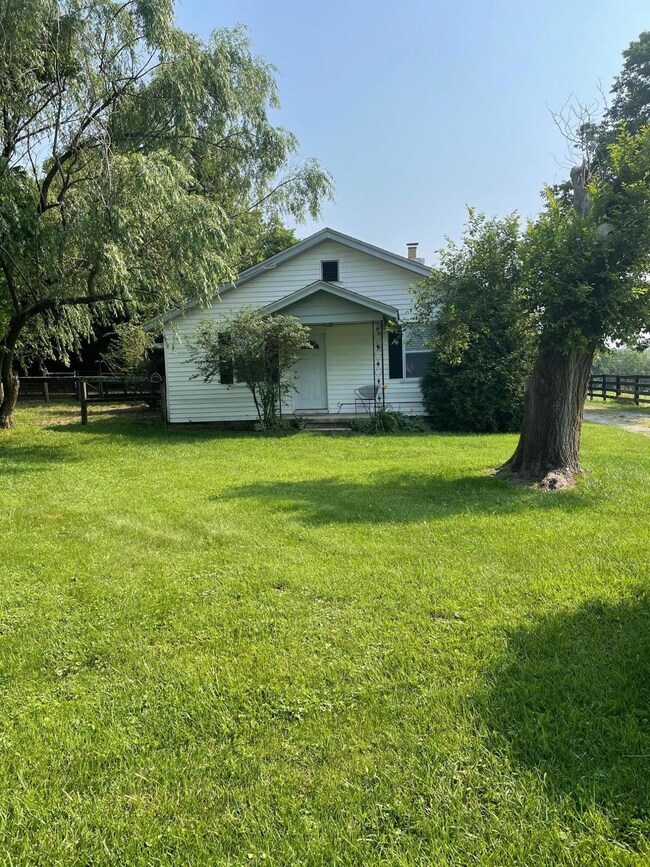 9080 Troy Pike, Versailles, KY 40383 - photo 4