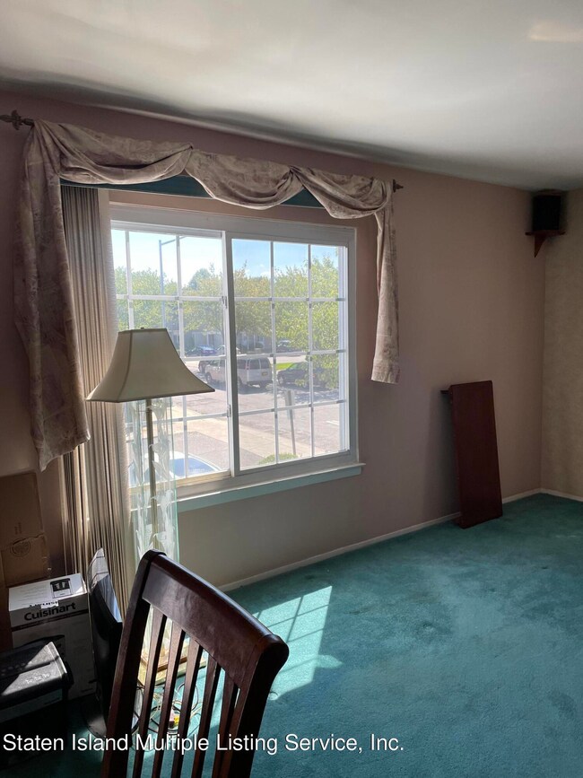 55 Gervil St, Staten Island, NY 10309 - photo 6