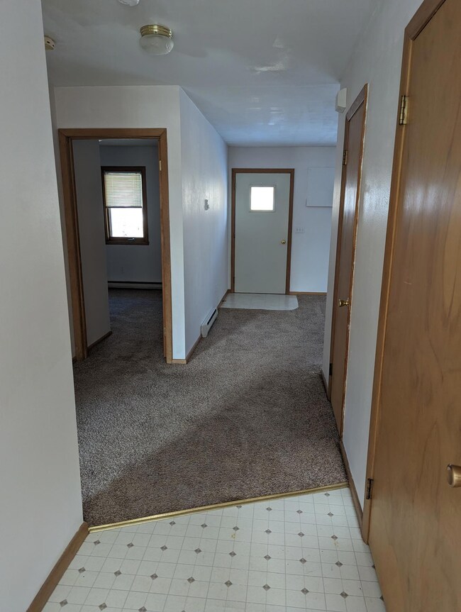 376 4th St E unit 2, Halstad, MN 56548 - photo 5