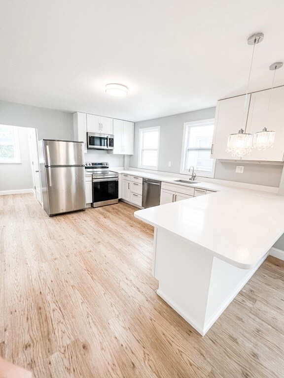 1611 N Shore Rd unit 3, Revere, MA 02151 - photo 7