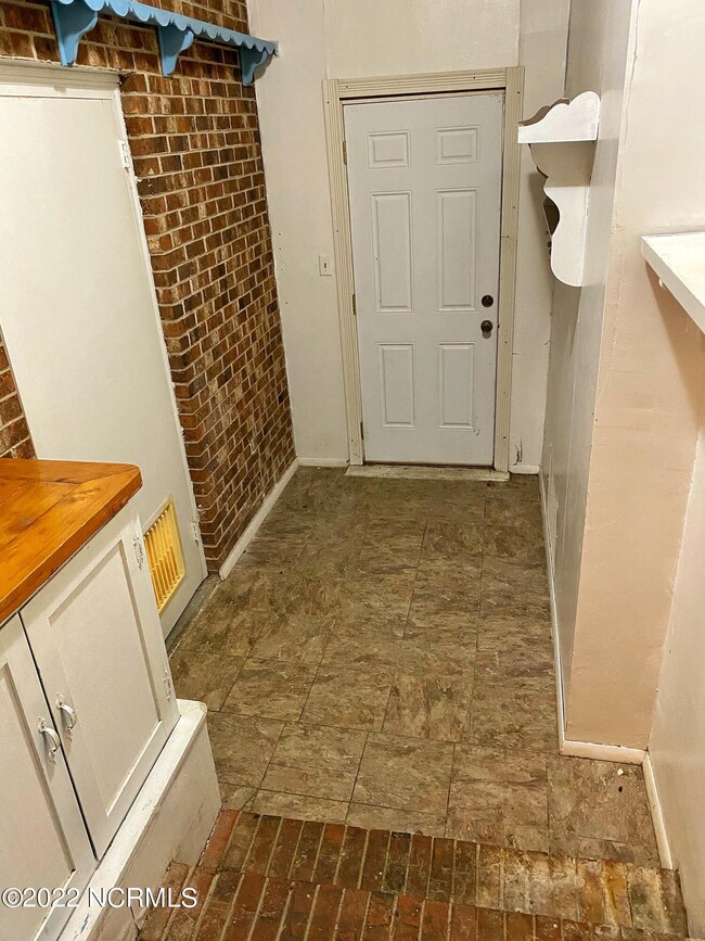 128 Linda Dr, Jacksonville, NC 28546 - photo 7