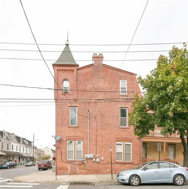 301 N 2nd St, Allentown, PA 18102 - photo 2