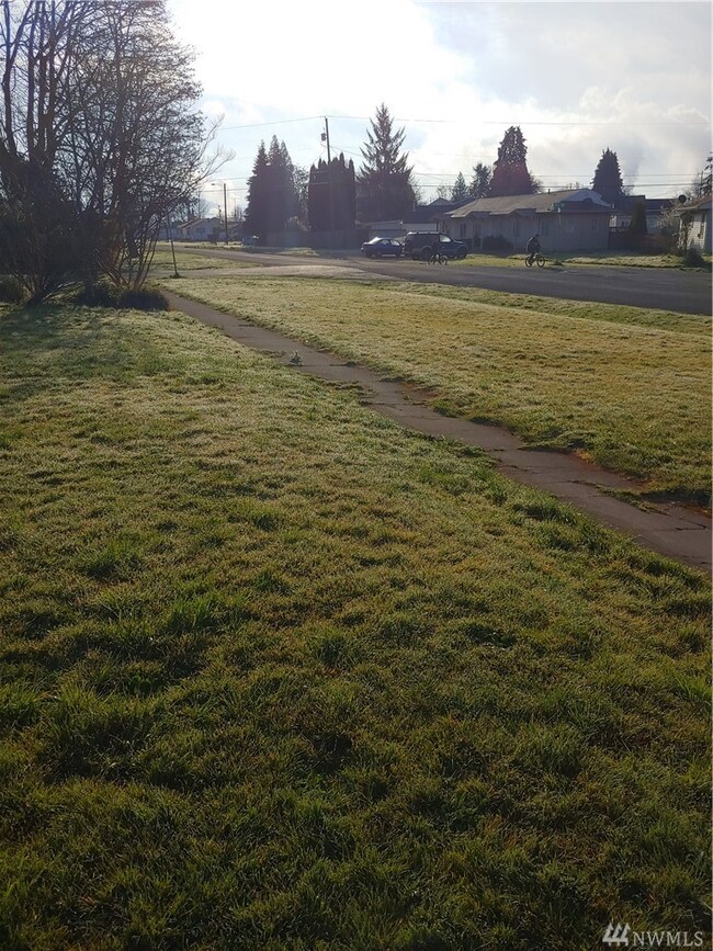 251 17th Ave, Longview, WA 98632 - photo 2