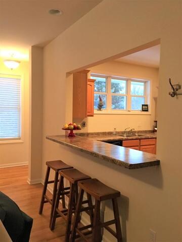 465 Mill St unit 201, Fontana, WI 53125 - photo 6