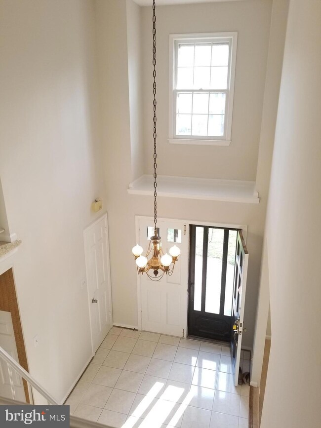 9420 Copenhaver Dr, Potomac, MD 20854 - photo 7