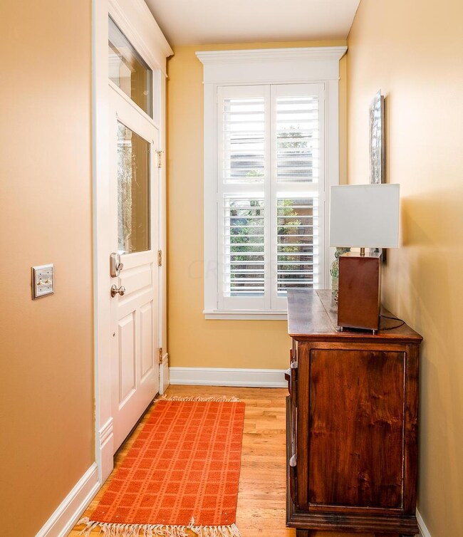 206 E Beck St, Columbus, OH 43206 - photo 5