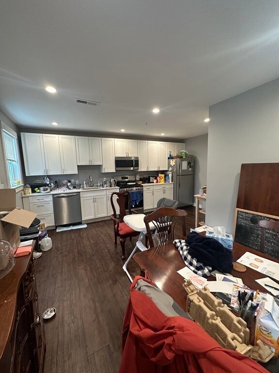 41 Gilman St unit A, Somerville, MA 02145 - photo 2