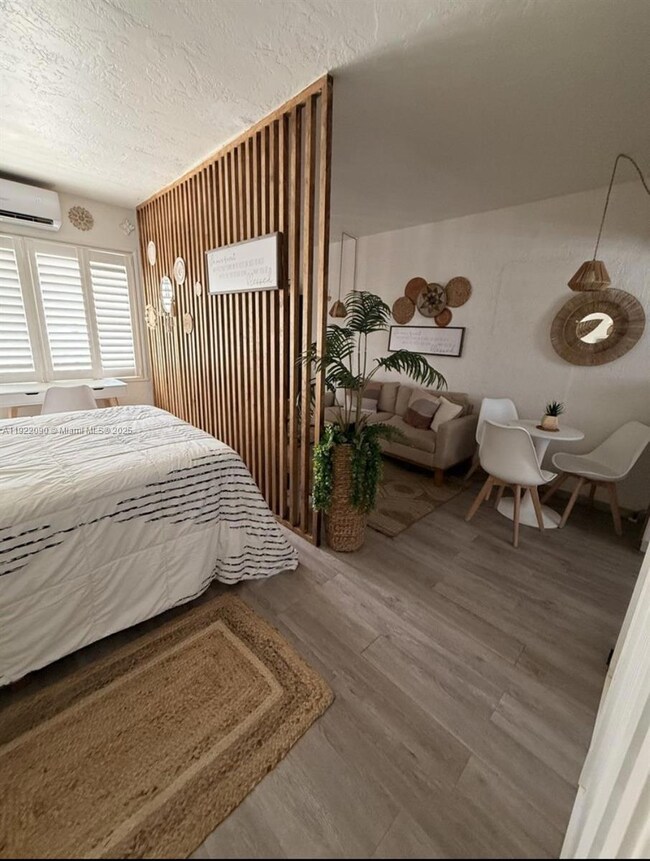 309 Crocus Terrace unit 9, Hollywood, FL 33019 - photo 5