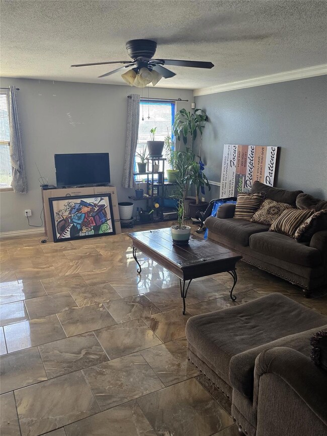 textured ceiling