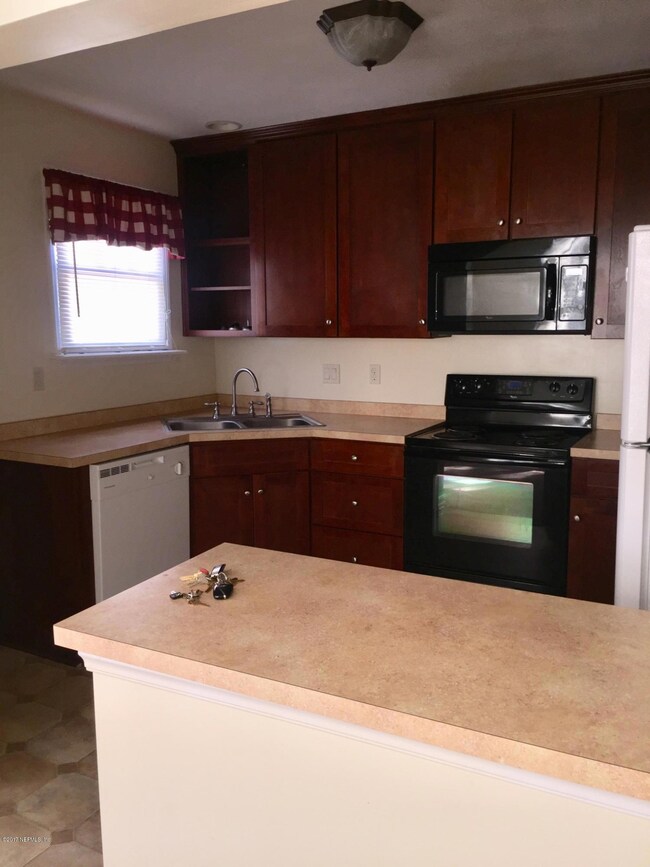 5317 Fremont St, Jacksonville, FL 32210 - photo 6