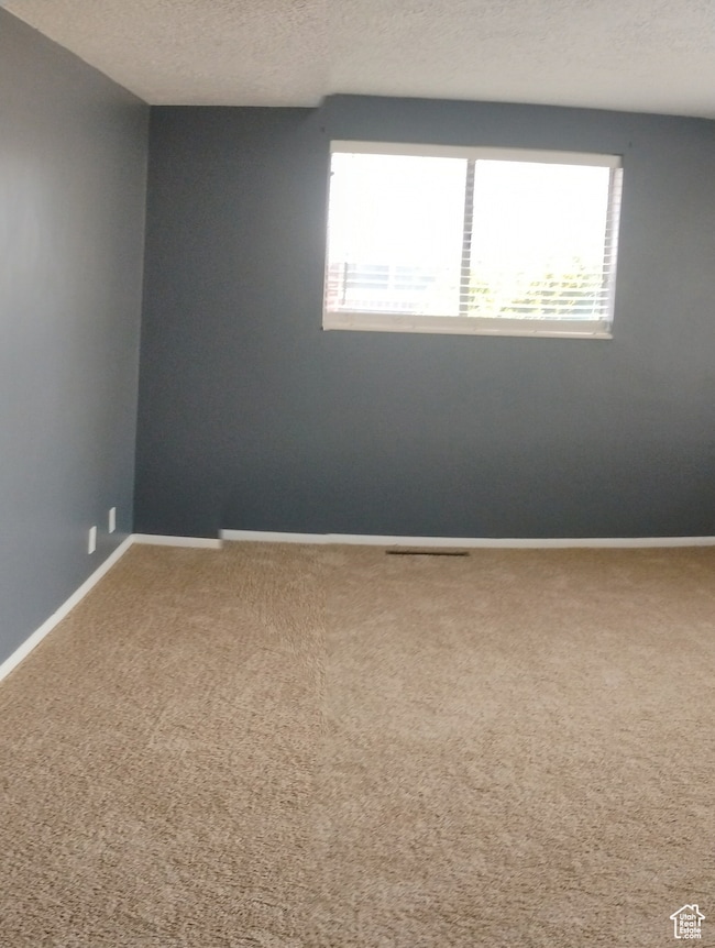 70 Sycamore Cir, Clearfield, UT 84015 - photo 3