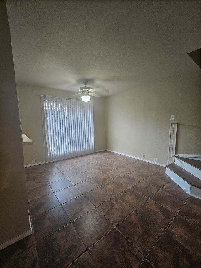 3303 W Greenridge Dr unit 7, Houston, TX 77057 - photo 7