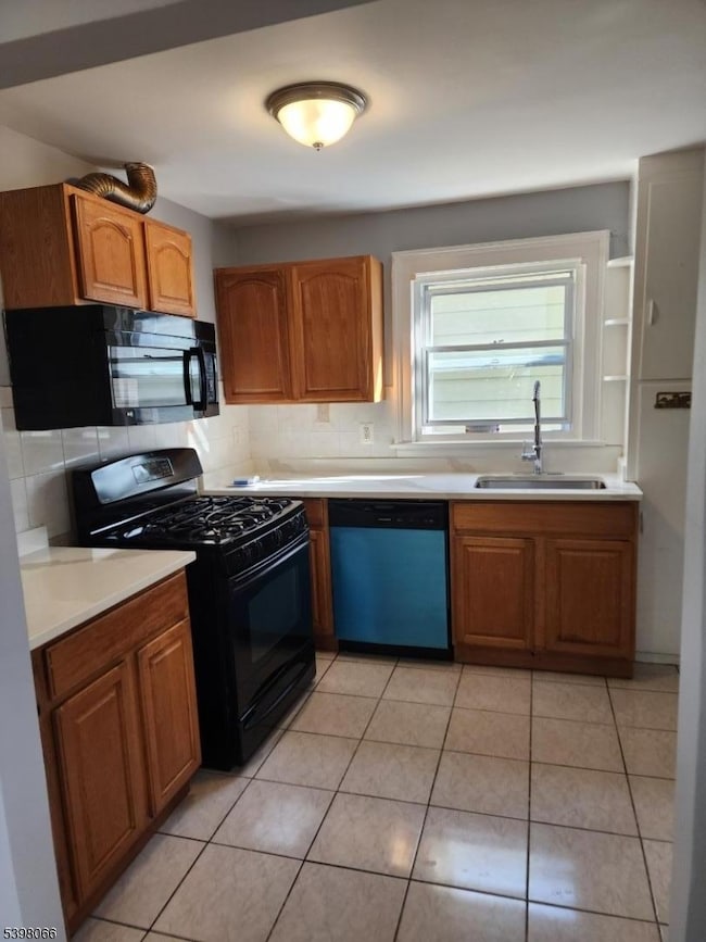 10 Westcott St, Bloomfield, NJ 07003 - photo 2