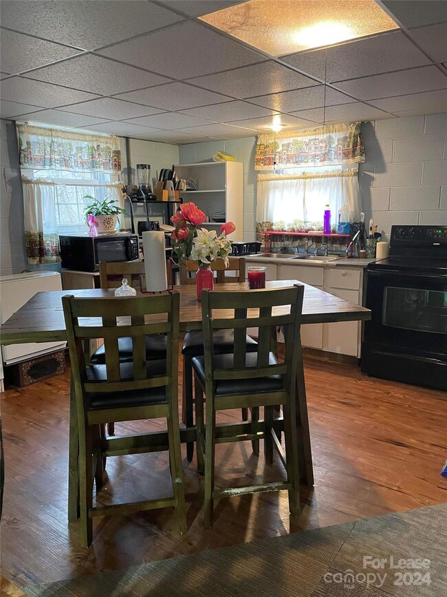 132 Fieldstone Farm Dr, Statesville, NC 28625 - photo 2