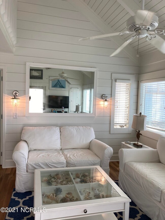 Livingroom2