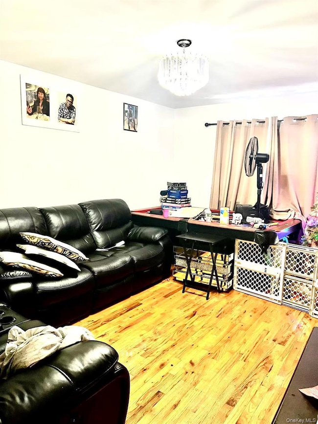 1009 166th St, Whitestone, NY 11357 - photo 2