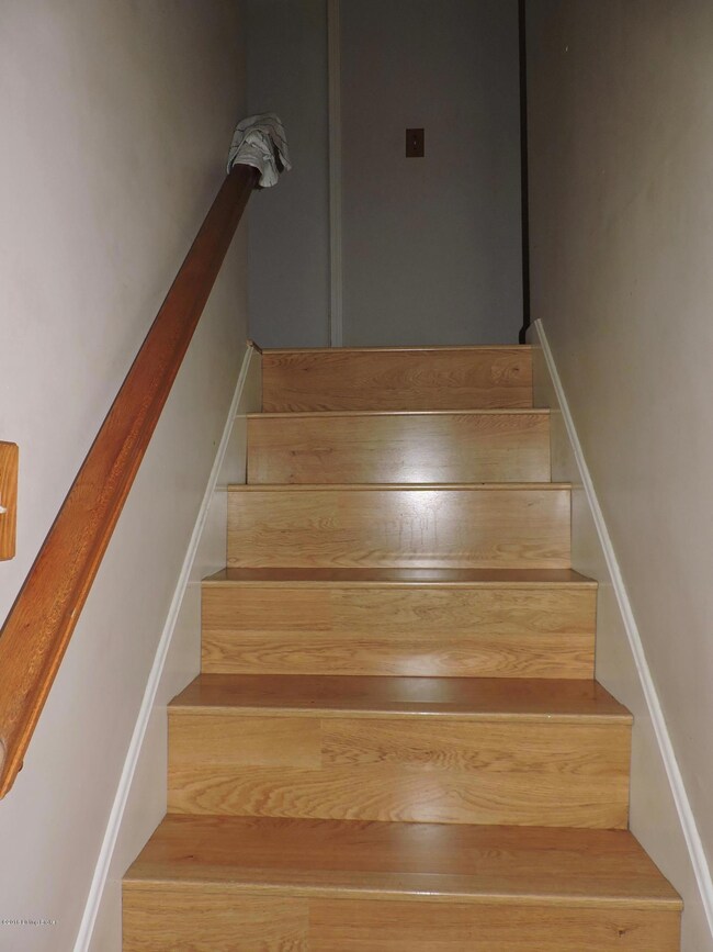 9120 Brandywyne Dr, Louisville, KY 40291 - photo 7