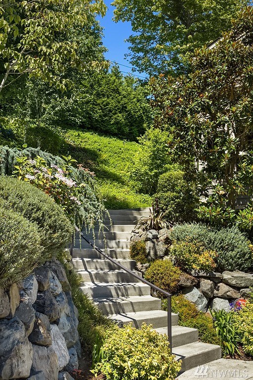 7900 E Mercer Way, Mercer Island, WA 98040 - photo 5